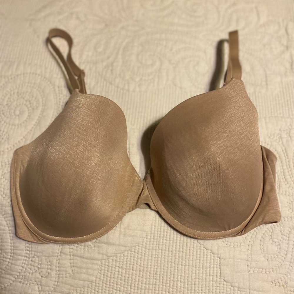 Victorias Secret Semi Demi Uplift Bra